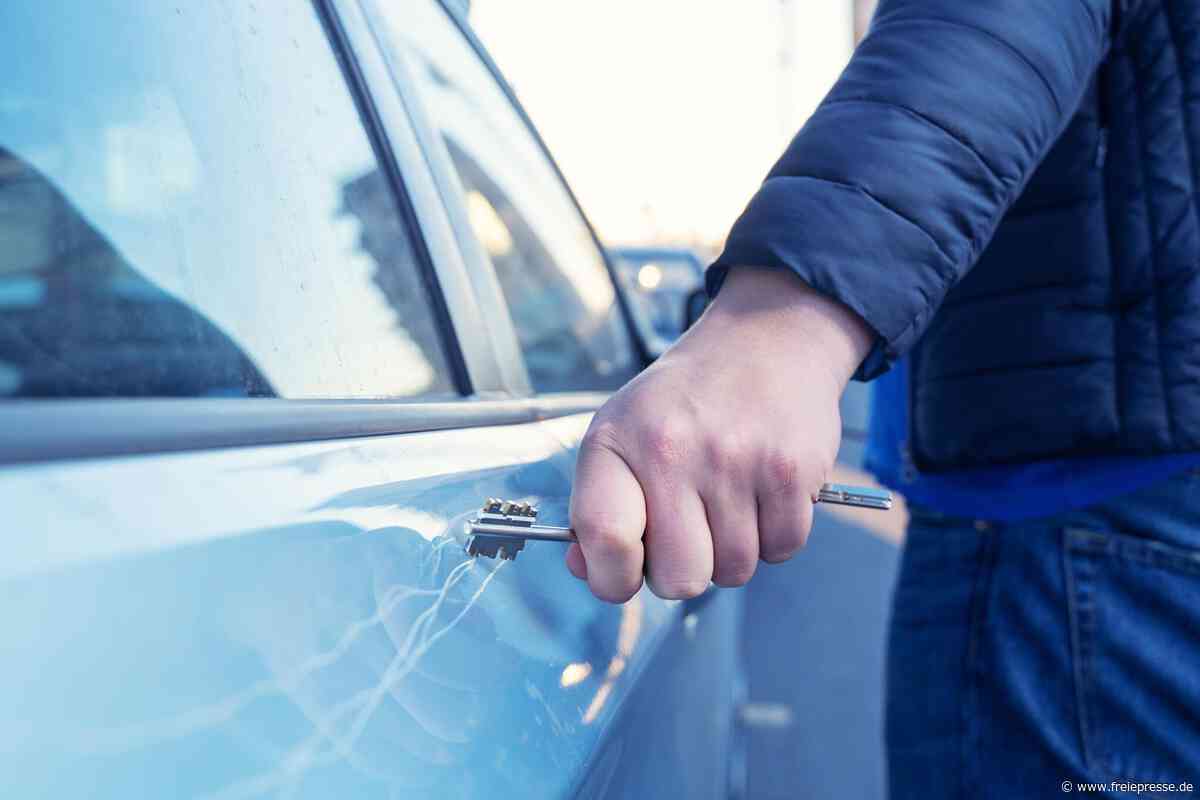 Auto in Plauen zerkratzt: 3000 Euro Schaden