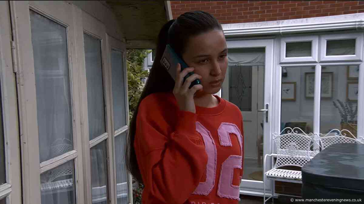 Coronation Street fans double down on Lucy Parkinson theory as they fear shocking next move