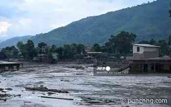 Scientists link Nepal flood to glacier collapse