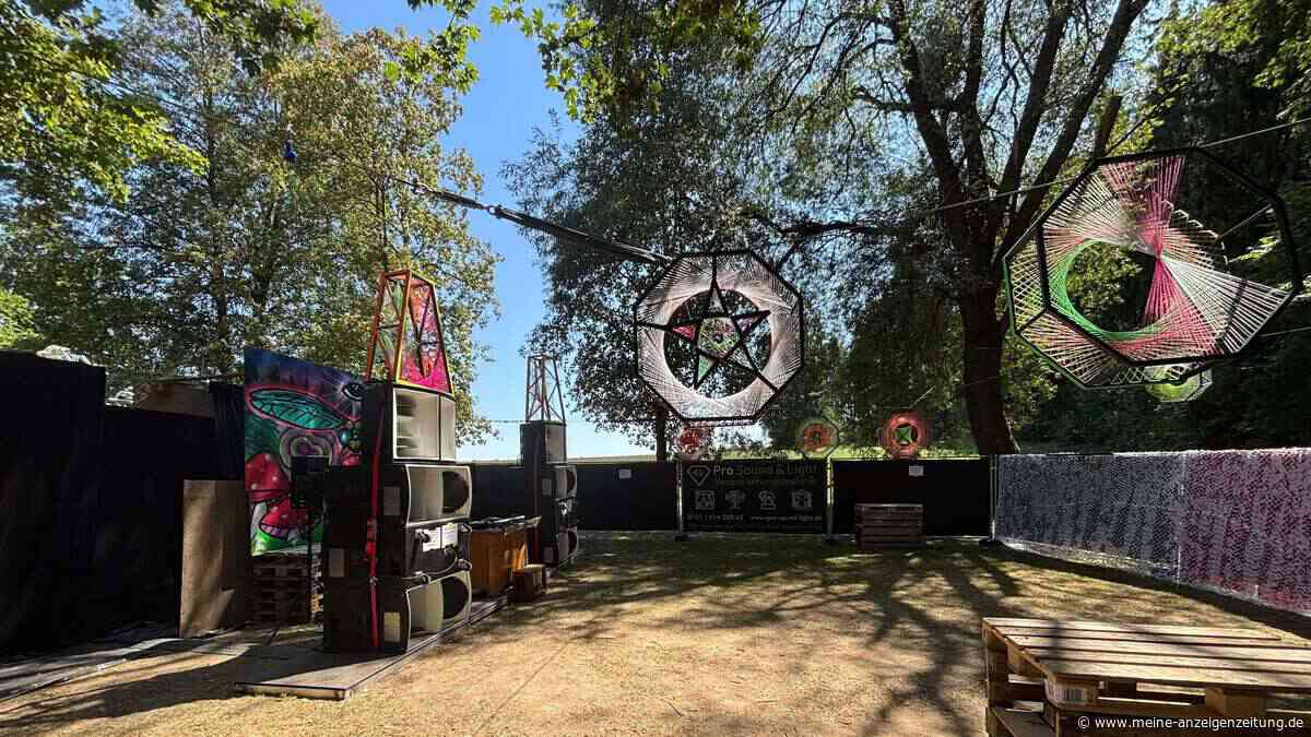 350 Gäste tanzen bei Premiere von „Sonic Surge“ am Badeweiher