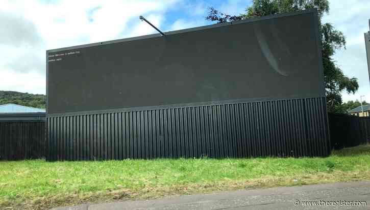 Check out the width of that Debian display