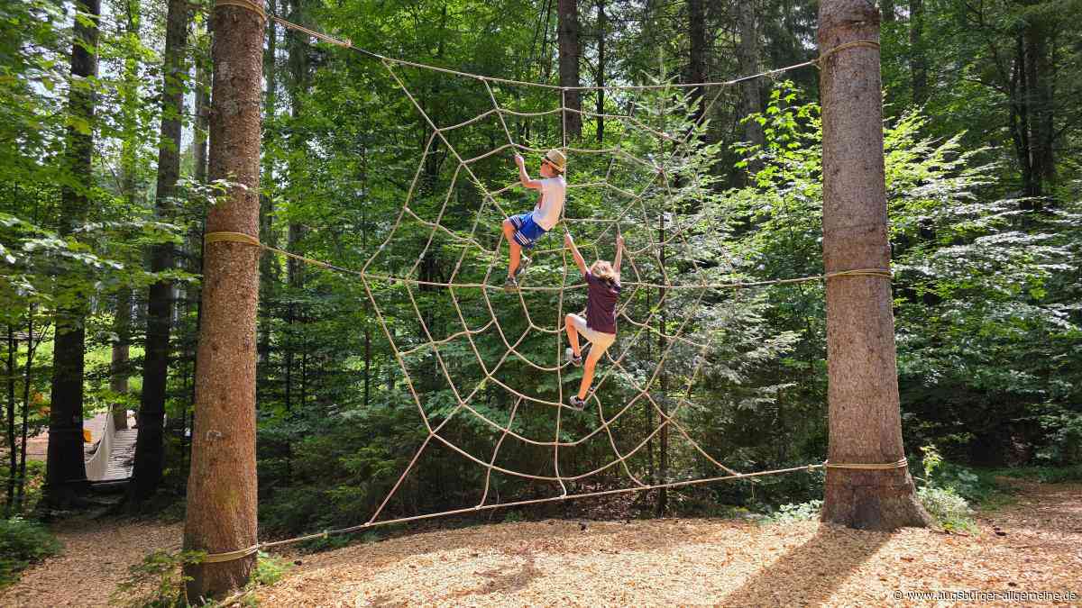 Ferientipp für das Allgäu: Von Spielstation zu Spielstation auf Käsimirs Kinderwaldrunde