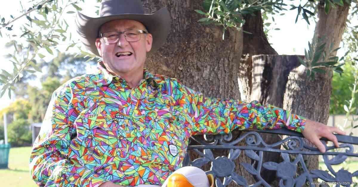 Tiny Holly: the man who lost his legs, but found his voice for millions