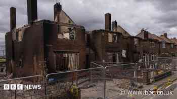 'Seeing fires destroying homes was like history repeating itself'