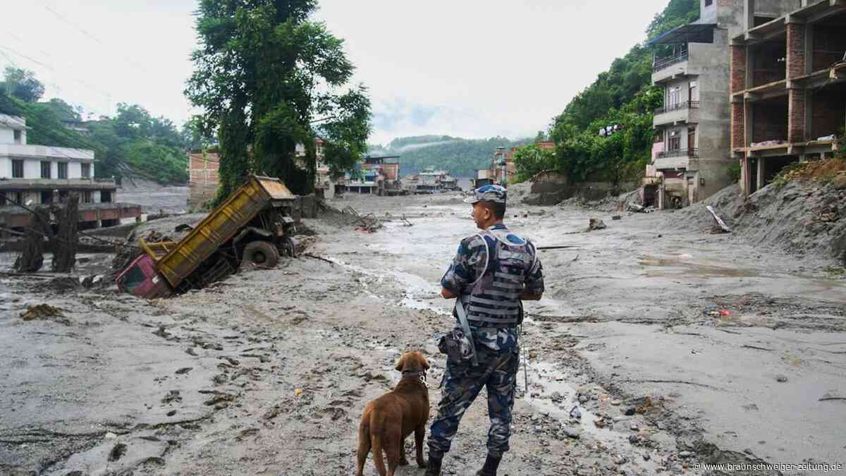 „Bitte helft uns“: Angehörige suchen verzweifelt nach Familien in Nepal