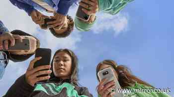Under 18s in UK face new safety features on Facebook and Instagram after Meta legal case