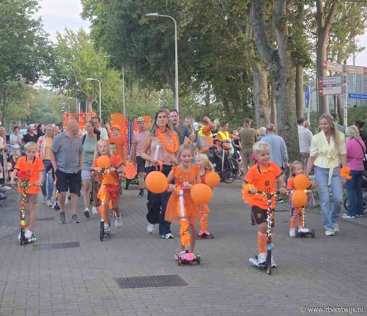 Best versierde voertuigen en straat in de prijzen