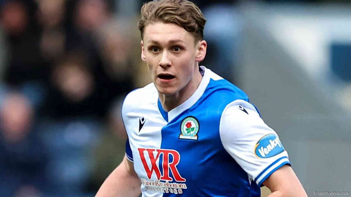 Barnsley sign Blackburn defender O'Riordan on loan