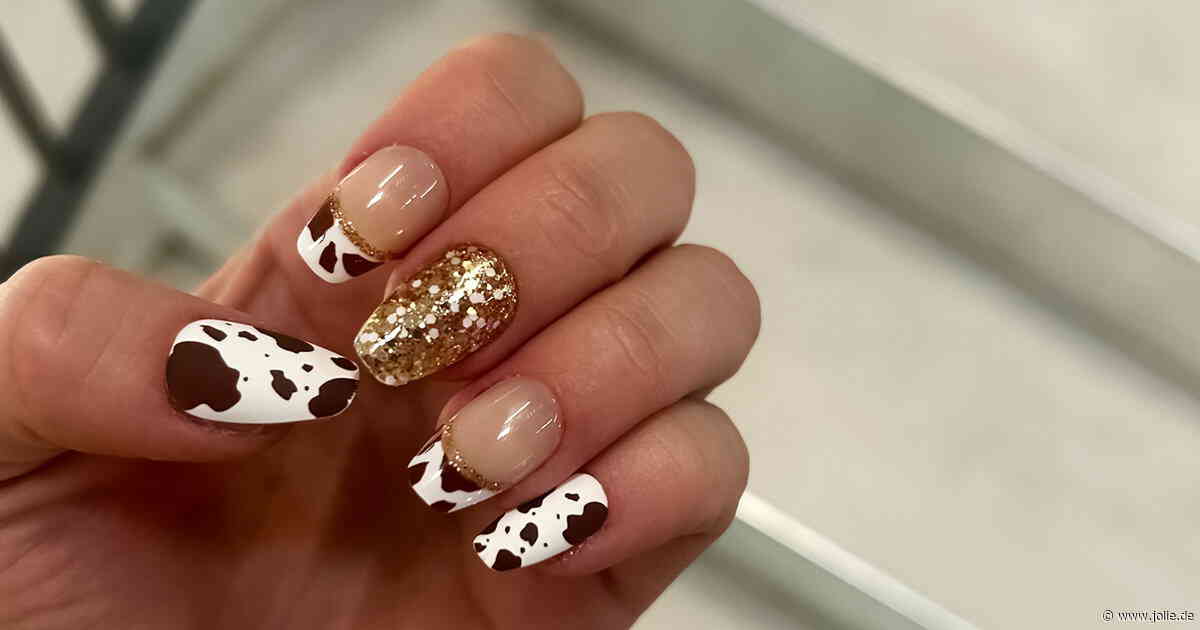 Nageltrend für den Herbst: Kuh-Nägel sind die coolste Maniküre für alle Cowgirls