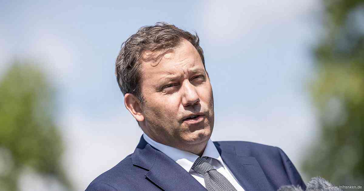 Klingbeil lädt Unicredit-Chef zu Gespräch über Commerzbank