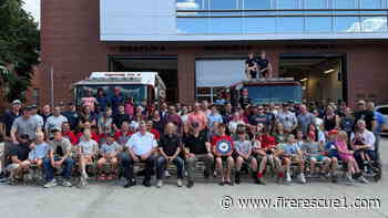 Gary Sinise honors fallen Boston firefighter at foundation event