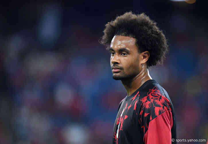 Fiorentina making progress for Manchester United’s Joshua Zirkzee as initial offer made