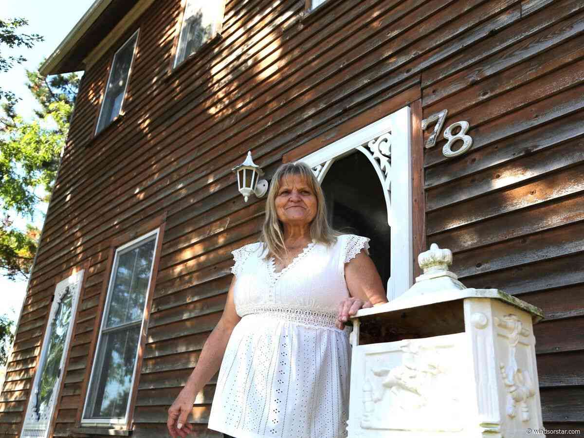 Essex home that survived 1907 explosion honoured with heritage plaque