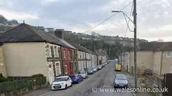 Armed police rush to scene of disturbance in Pontypridd