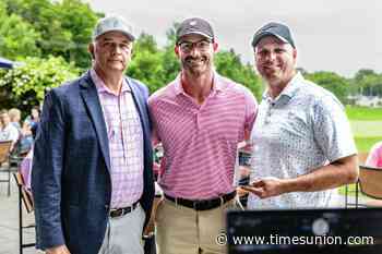 SEEN: Tee Off Fore Tots charity golf classic