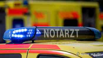 Schwerer Unfall auf der A2: Auto erfasst Fußgänger – Autobahn gesperrt