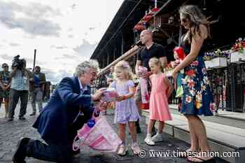 4-year-old's wish to become a mermaid granted at Saratoga Race Course