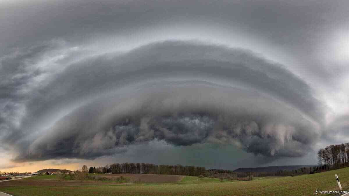 Wetter-Knall steht bevor: „Unwetter durch schwere Gewitter“ donnern auf Bayern zu