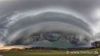 Wetter-Knall steht bevor: „Unwetter durch schwere Gewitter“ donnern auf Bayern zu