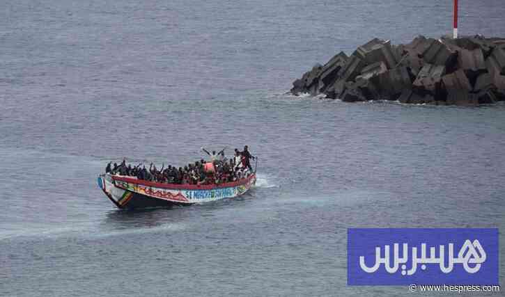 موريتانيا تنقذ قاربا يقل 161 مهاجرا