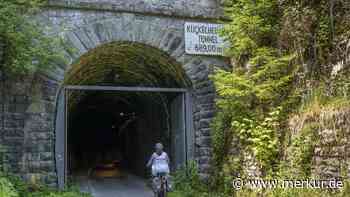 Durch den Fledermaustunnel: Das Highlight des SauerlandRadrings entdecken