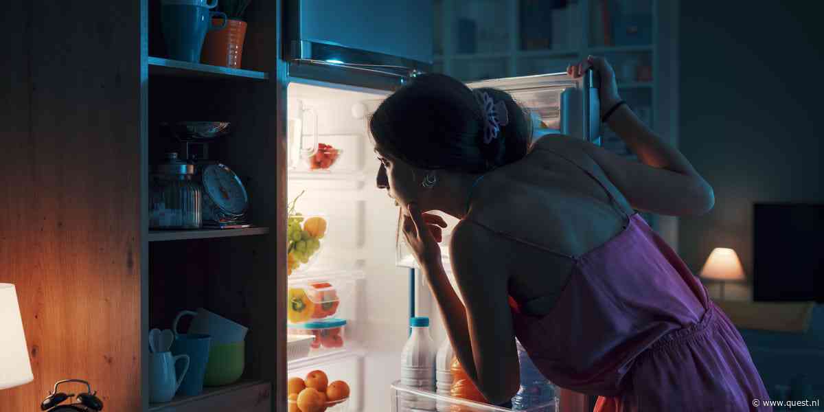 Is het ongezond om na 8 uur ’s avonds nog veel te eten? Expert geeft handige vuistregel