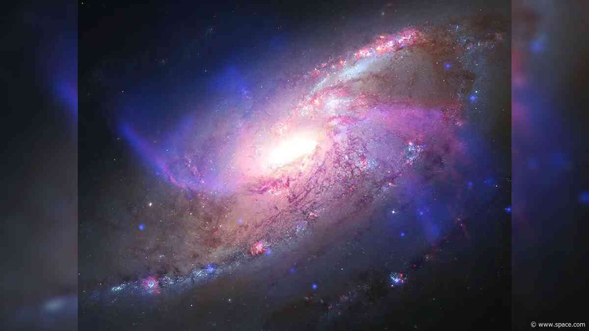 Glowing galaxy with anomalous extra arms | Space photo of the day for Aug. 27, 2026