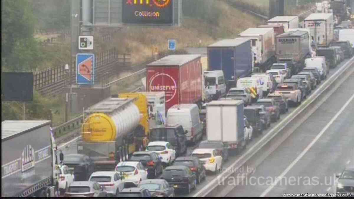 M62 RECAP as major traffic delays after crash shuts motorway with vehicle overturned