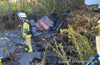 FW Bremerhaven: Gartenlaube in Vollbrand - einer Person verletzt