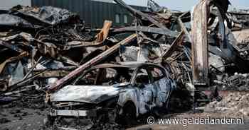 KIJK: Schade na grote brand Winterswijk goed zichtbaar bij daglicht