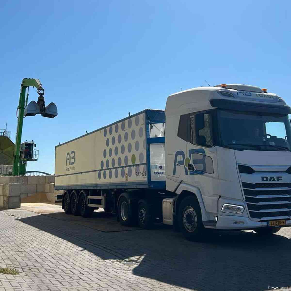 Door sluiting kanalen rijden wekelijks 5000 extra vrachtwagens op Overijsselse wegen
