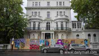 Notting Hill holds its breath for carnival chaos: Residents and businesses board up ahead of annual festival - after record number of arrests last year