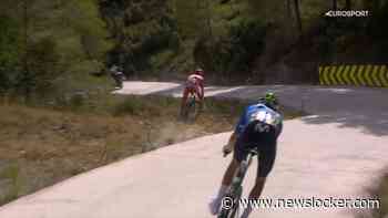 LIVE Vuelta | Even schrikken voor Pogacar: Sloveen duikt even berm in tijdens verraderlijke afdaling, alleen Mas kan volgen