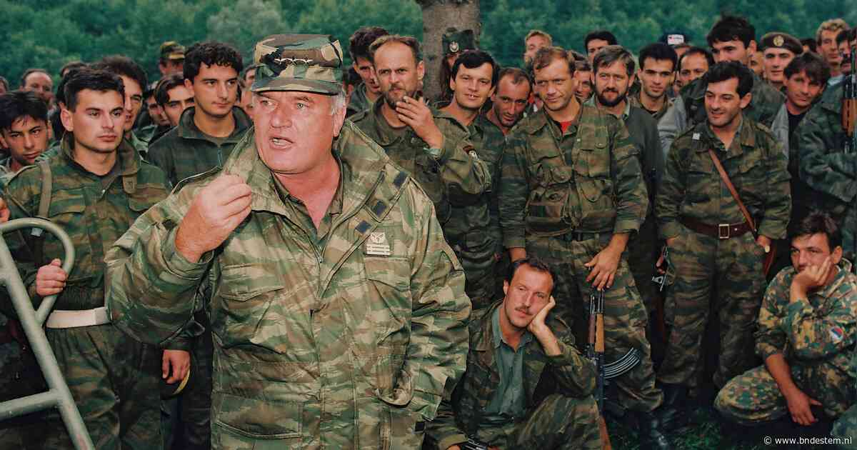 Overleden legerleider Mladic was ‘de slager van Bosnië’, maar bleef in eigen land een oorlogsheld