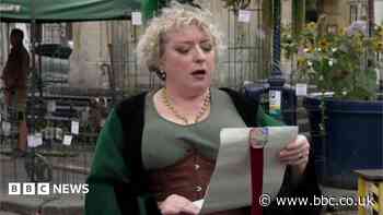 Marilyn Monroe impersonator becomes new town crier