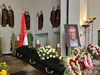 Ehemaliger OB Fritz Schramma in Köln beigesetzt