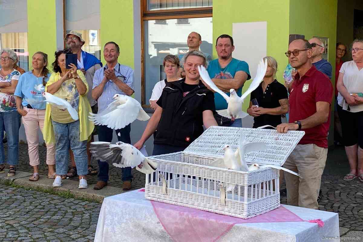 Umstrittener „Friedenspianist“ spielt am Schloss Rochsburg