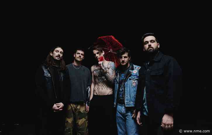 Beartooth’s Caleb Shomo tells us how he finally learned to love himself: “Be patient. Give yourself time, grace and stay on the path”