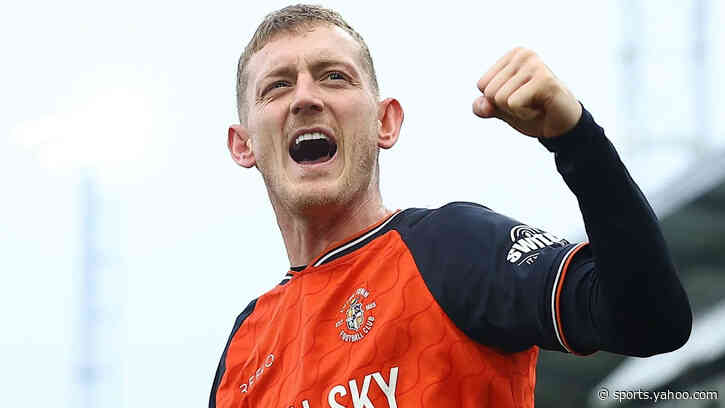 Bromley sign midfielder Saville from Luton