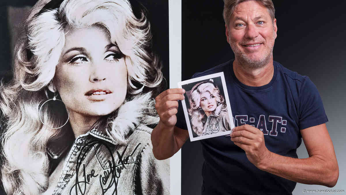 Dolly Parton ’rolmodel’ voor Sander de Kramer: ’Jammer dat het te vaak niet ging over haar prachtige platen, maar over haar grote borsten’