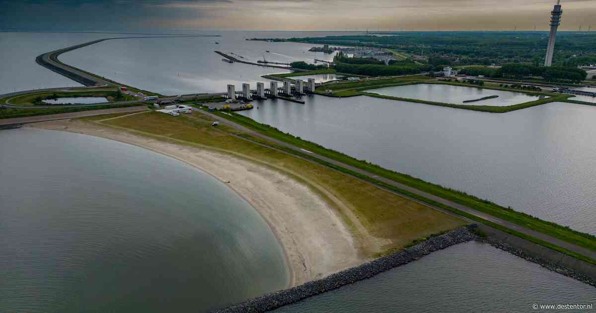 Zwaar verkeer mag vanaf najaar niet meer over dijk Lelystad-Enkhuizen