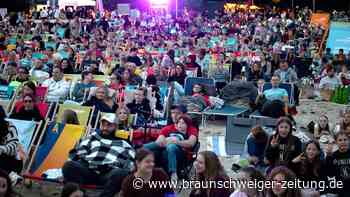 Open-Air-Kino im Sand: Diese Filme werden am Wolfsburger Allersee gezeigt