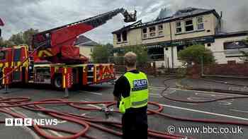 Youths seen at Full Monty club before fire - police