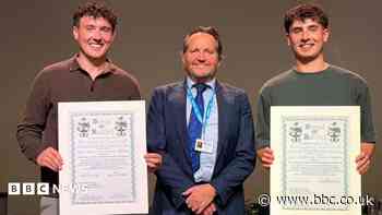 'Inspirational' FTD brothers given freedom of town