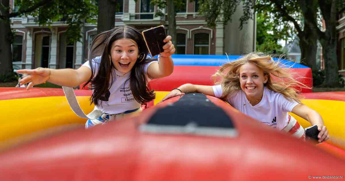 Eerstejaars leren Zwolle kennen en krijgen belangrijk advies mee: ‘Dan kom je deze vier jaar wel door’