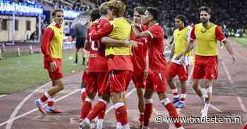 FC Twente plaatst zich dankzij spectaculaire comeback bij Qarabag voor Conference League