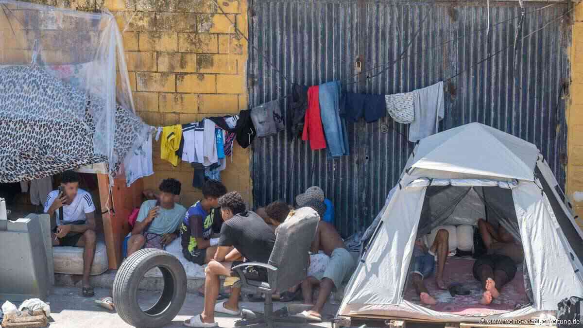 Ceuta: Demonstranten legen Feuer in Migrantenlager
