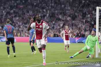 Uitblinkende Tolu schiet Ajax naar Conference League in doelpuntrijk duel