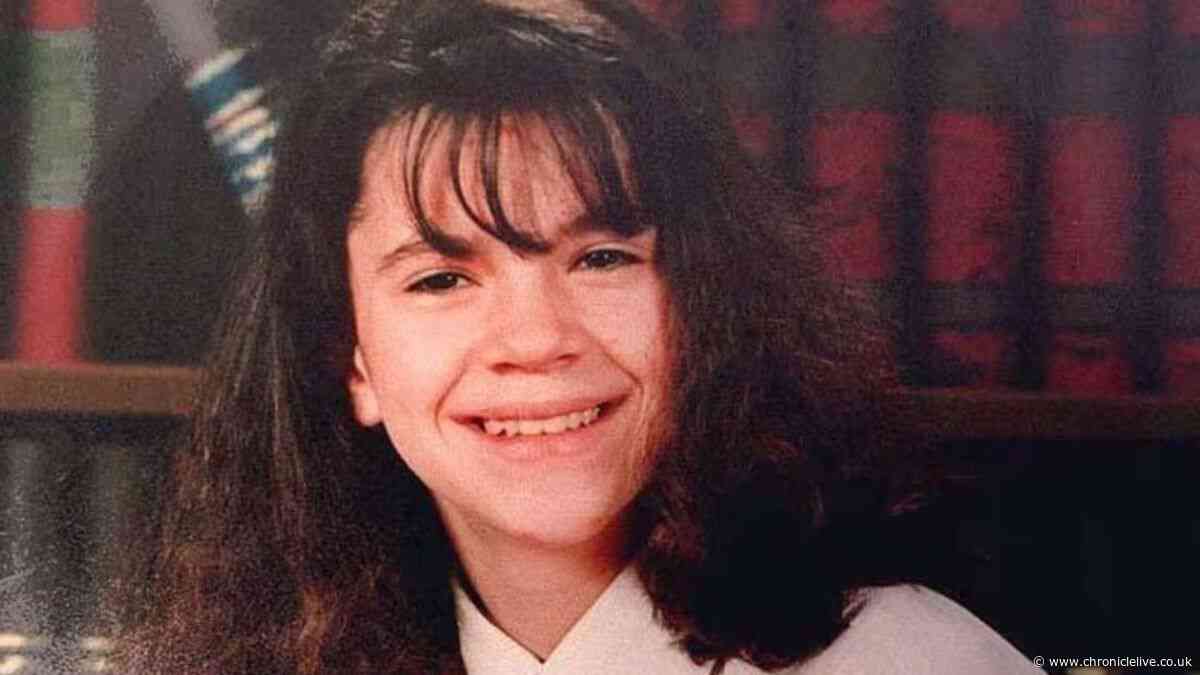 Vile killer who lured schoolgirl to savage murder trap dies in prison