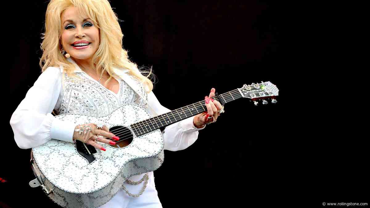 Dolly Parton’s Streams Soar More Than 2,000 Percent After Her Death